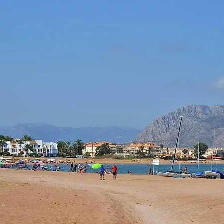 Marina B3 Apartment *